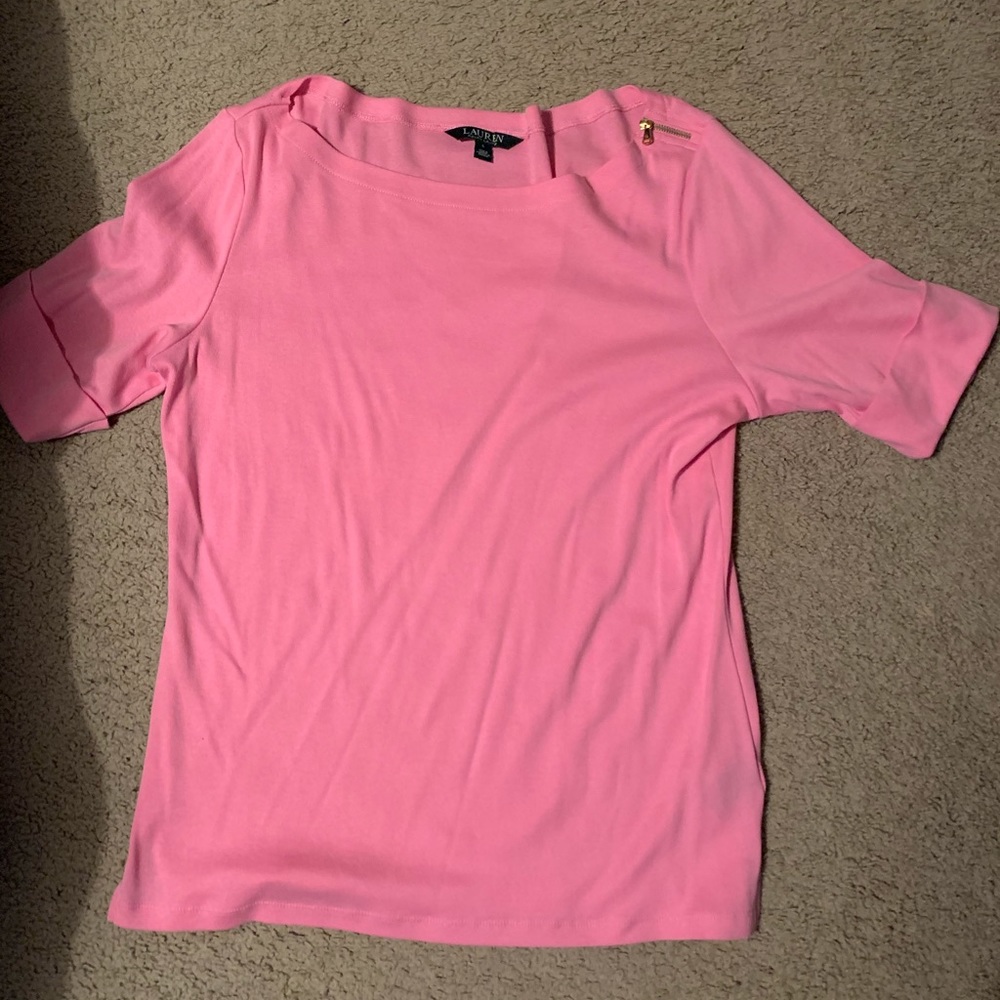 Size L top new never worn only tried on